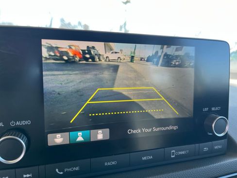 Used 2024 Honda Civic Sport image 17