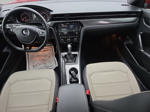 Used 2021 Volkswagen Passat 2.0T R-Line image 24