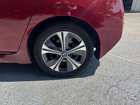 Used 2018 Nissan Leaf SV w/ SV Technology Package FWD image 33