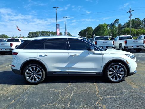 Used 2022 Lincoln Corsair Reserve w/ Equipment Group 201A AWD/4WD image 3