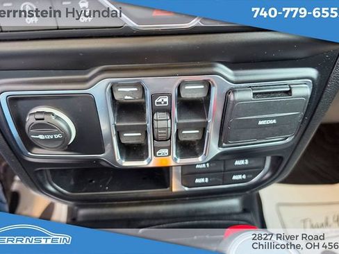 Used 2020 Jeep Gladiator Overland AWD/4WD image 19