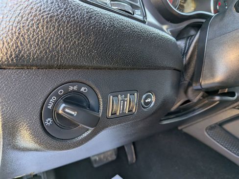 Used 2019 Dodge Challenger SXT AWD/4WD image 33