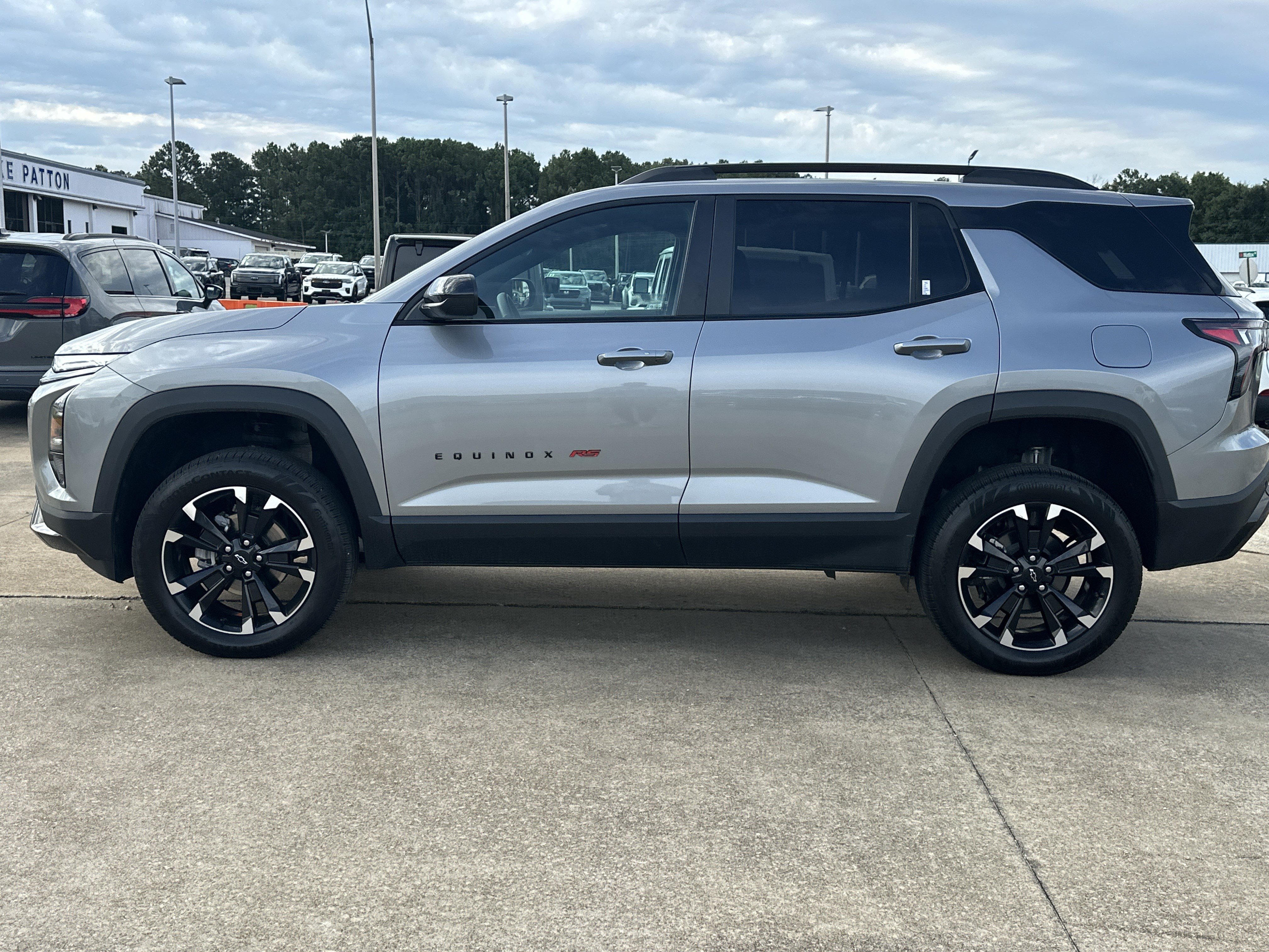 Certified 2025 Chevrolet Equinox RS AWD/4WD image 9