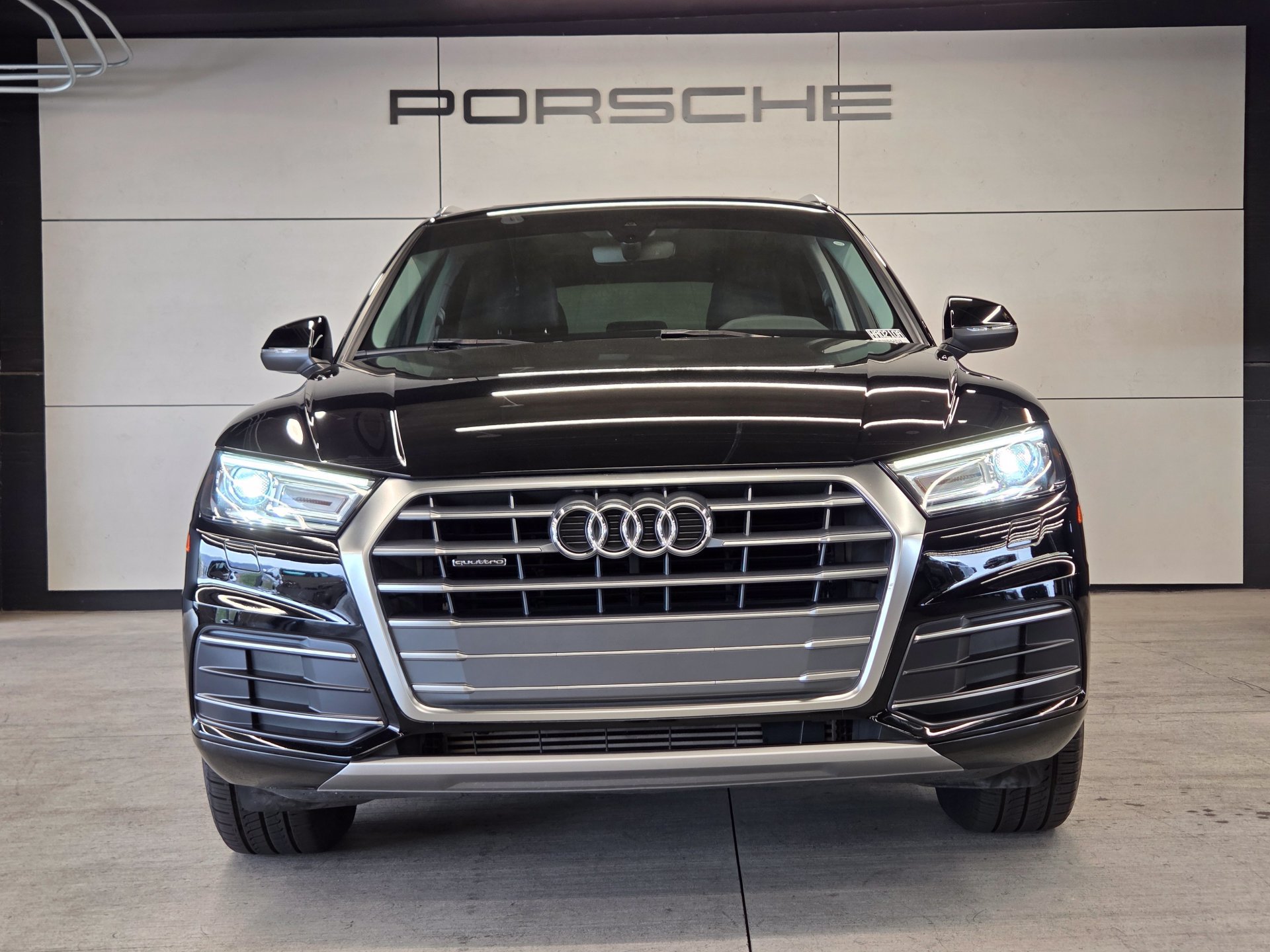 Used 2018 Audi Q5 2.0T Premium AWD/4WD image 28
