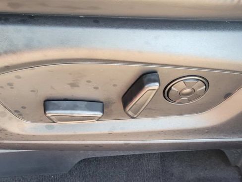 Used 2025 Ford Explorer ST-Line w/ Premium Package RWD image 18