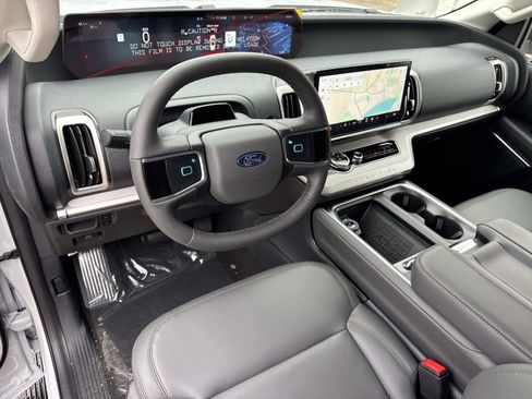 New 2025 Ford Expedition Max Active image 10