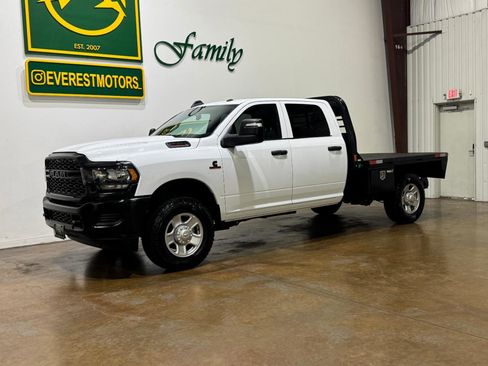 Used 2023 RAM 2500 Tradesman AWD/4WD image 3