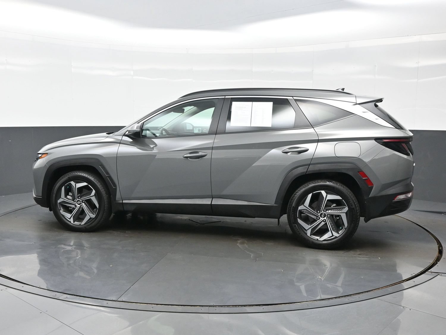 Certified 2024 Hyundai Tucson SEL w/ Convenience Package AWD/4WD image 3