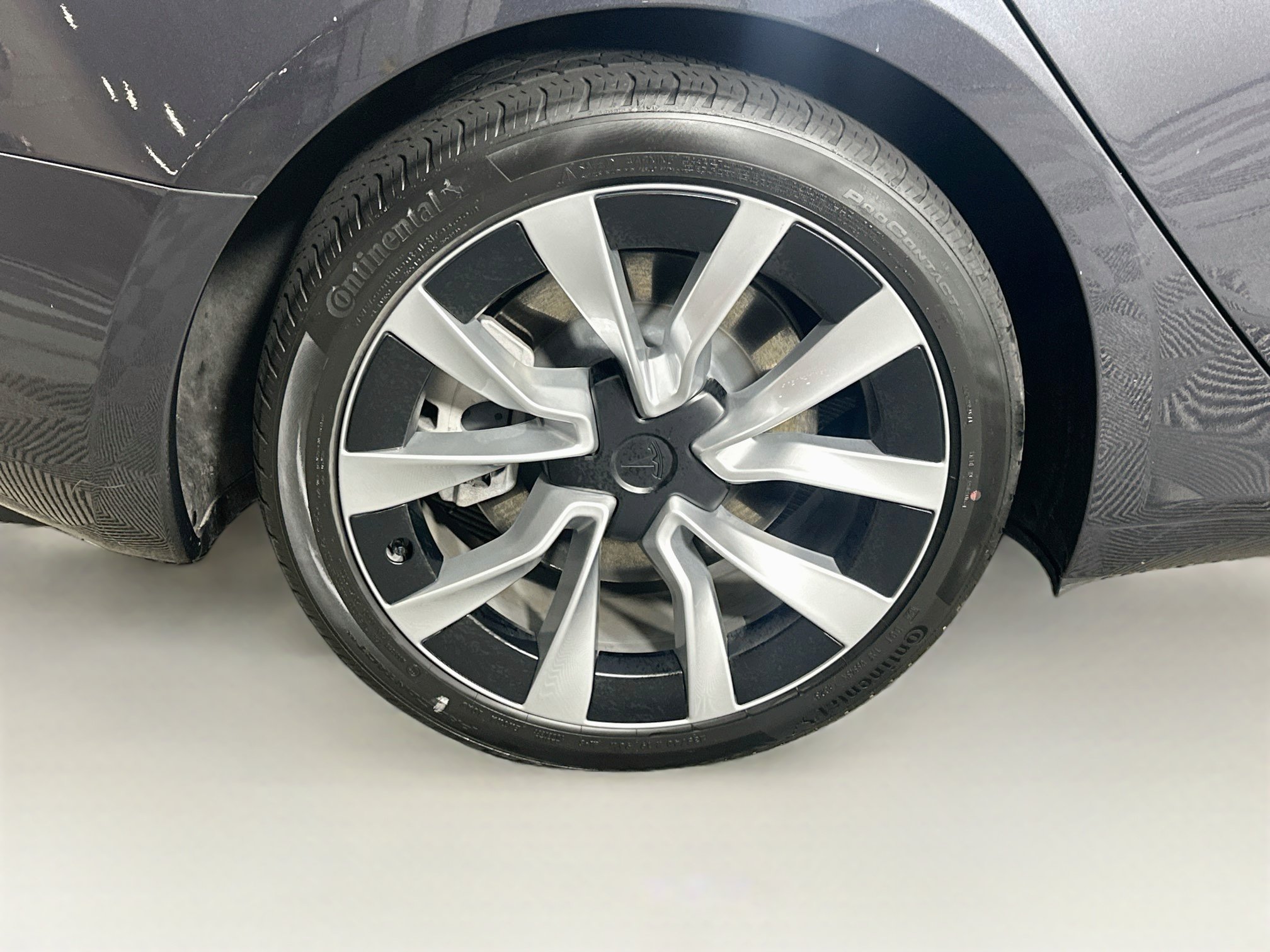 Used 2024 Tesla Model 3 Standard Range RWD image 11