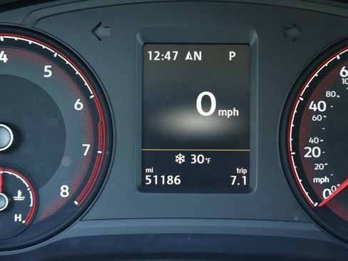 Used 2020 Volkswagen Passat 2.0T SEL image 29