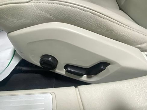Used 2020 Volvo S60 T5 Momentum w/ Protection Package FWD image 11