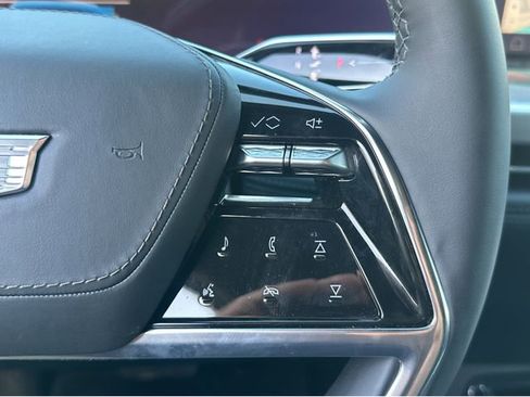 New 2025 Cadillac Escalade IQ Sport 2 image 21