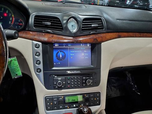 Used 2011 Maserati GranTurismo Convertible image 25