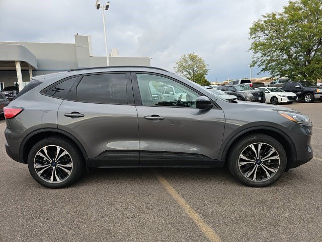 Used 2022 Ford Escape SEL w/ SEL Stealth AWD Package image 4