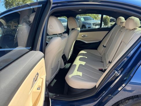 Used 2021 BMW 330i Sedan w/ Convenience Package RWD image 17