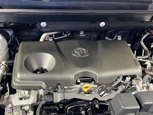 Used 2024 Toyota RAV4 LE image 29