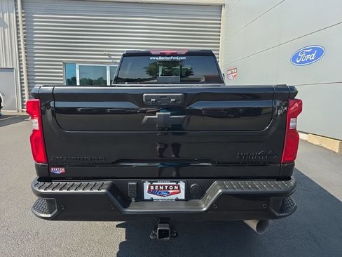 Used 2022 Chevrolet Silverado 2500 High Country w/ Z71 Off-Road Package AWD/4WD image 6