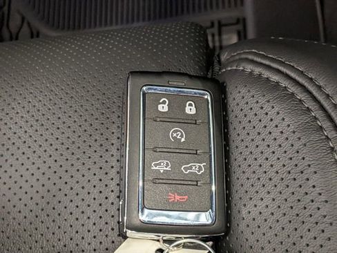 New 2026 Jeep Grand Wagoneer L Summit image 26