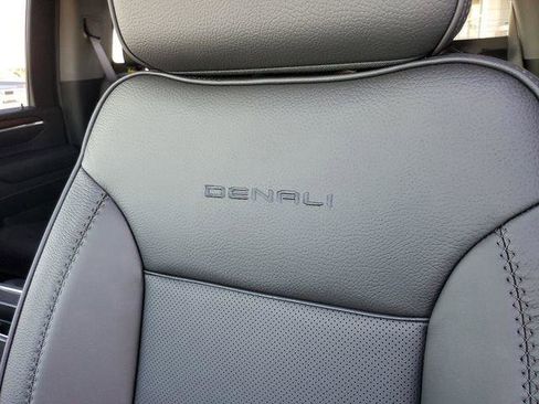 New 2026 GMC Sierra 2500 Denali w/ Denali Reserve Package AWD/4WD image 15