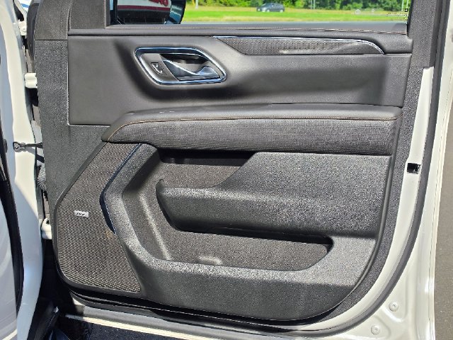 Used 2024 GMC Yukon AT4 AWD/4WD image 10