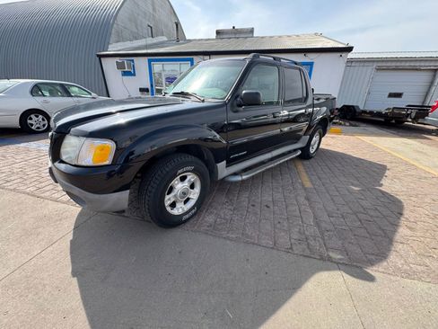 Used 2001 Ford Explorer Sport Trac 4x4 image 1