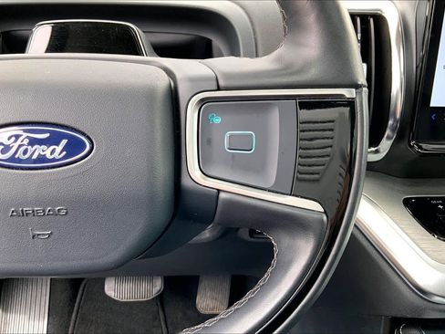 Used 2025 Ford Expedition Max Platinum image 25