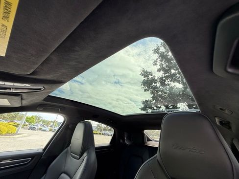 Certified 2020 Porsche Cayenne Turbo AWD/4WD image 18