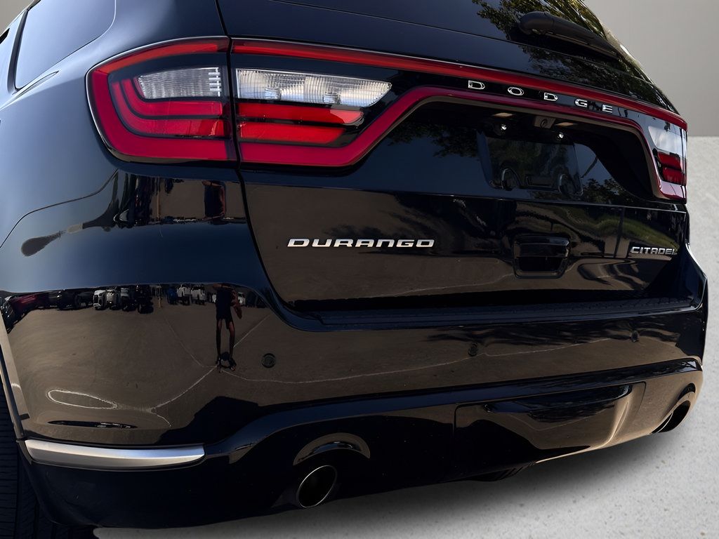 Used 2022 Dodge Durango Citadel RWD image 28