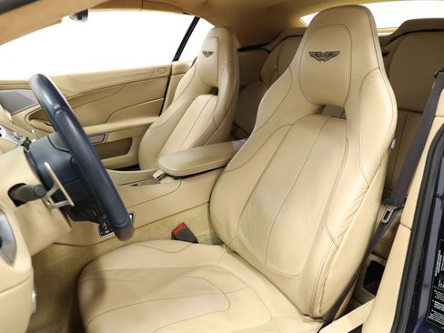 Used 2016 Aston Martin Vanquish Volante Convertible 2D image 12