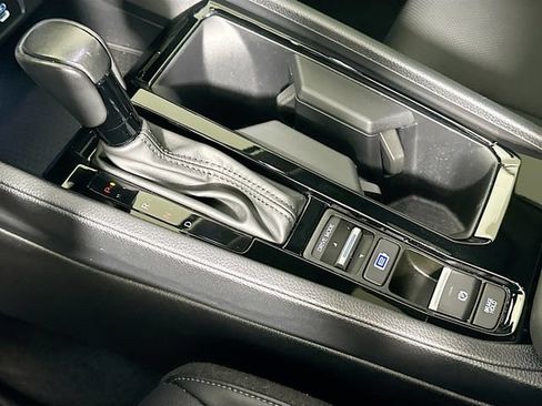 Used 2023 Honda Accord EX-L image 18