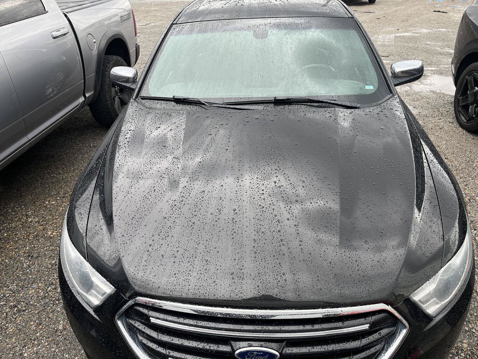 Used 2015 Ford Taurus Limited FWD image 2