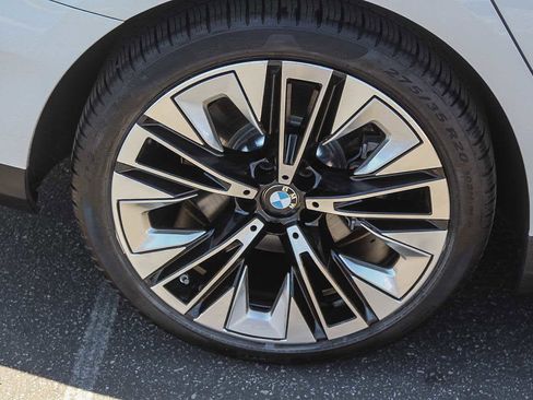 Used 2026 BMW 540i xDrive AWD/4WD image 8