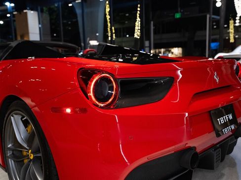 Used 2018 Ferrari 488 Spider RWD image 27