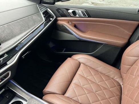 Certified 2024 BMW X7 xDrive40i w/ Executive Package image 40