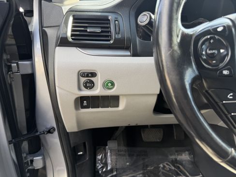 Used 2017 Honda Pilot EX-L image 18