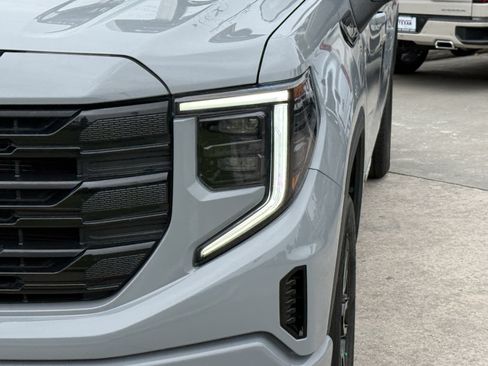 Used 2024 GMC Sierra 1500 Elevation RWD image 11