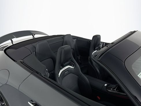 New 2025 Mercedes-Benz SL 63 AMG S e Performance 4MATIC image 22