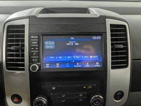 Used 2019 Nissan Frontier SV image 21