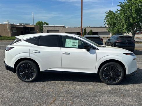 New 2026 Nissan Murano Platinum AWD/4WD image 2