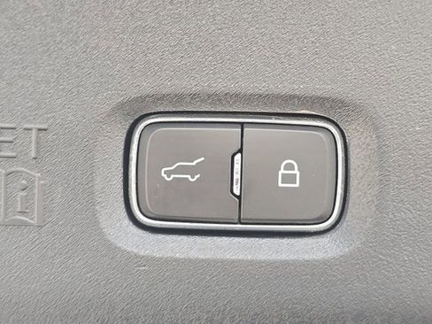 Certified 2025 Ford Expedition Platinum w/ Driver's Package image 14