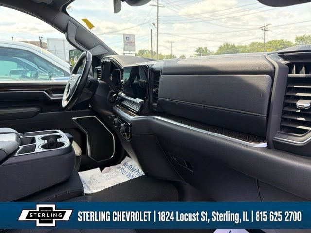 Used 2026 Chevrolet Silverado 2500 LT w/ Z71 Chrome Sport Edition AWD/4WD image 11