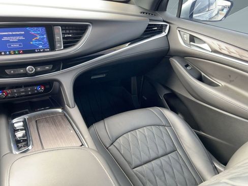 Certified 2023 Buick Enclave Avenir w/ Avenir Technology Package image 29