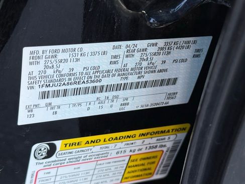 Used 2024 Ford Expedition Limited image 37