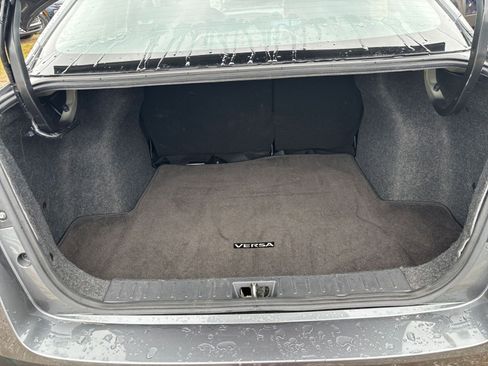 Used 2025 Nissan Versa SV image 31