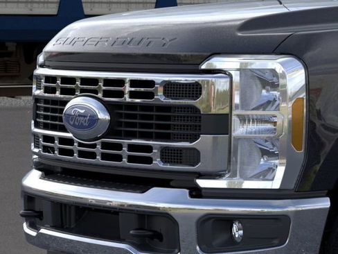 New 2026 Ford F350 XLT AWD/4WD image 18