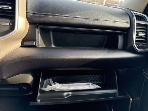 Used 2024 RAM 2500 Laramie image 24