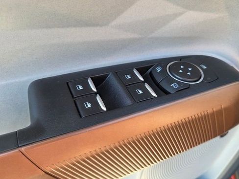 Used 2022 Ford Maverick Lariat w/ Lariat Luxury Package FWD image 22