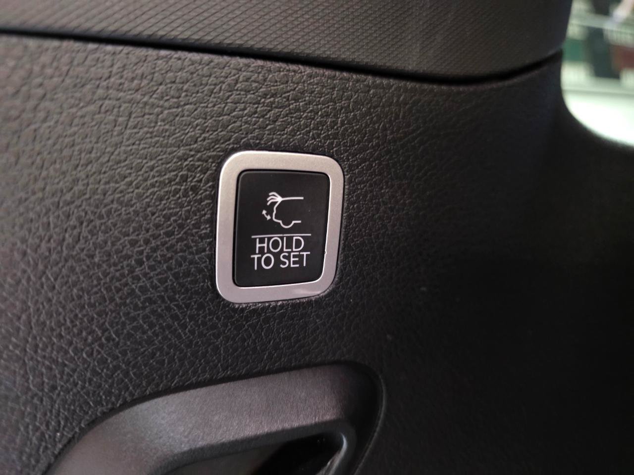 Used 2022 Jeep Grand Wagoneer Series I AWD/4WD image 25