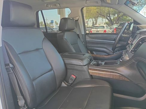 Used 2018 Chevrolet Tahoe 2WD w/ Remote Keyless Entry Package image 5