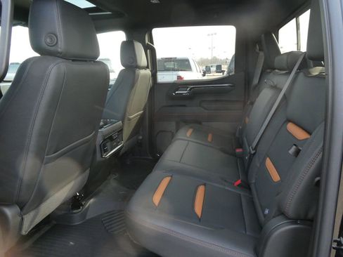 New 2026 GMC Sierra 1500 AT4 w/ AT4 Premium Package image 5